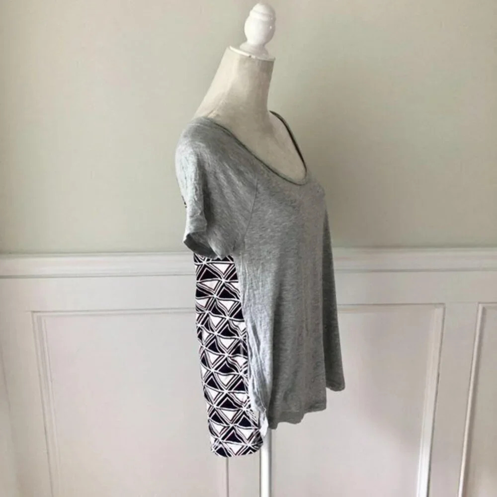 Merona Gray Tee with Printed Back M